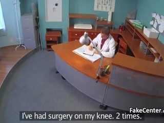 Medic fucks lubben i sykehus